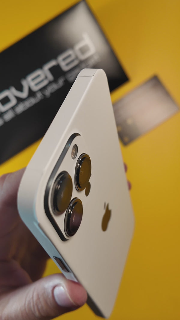 Skin iPhone - Matt Fehér